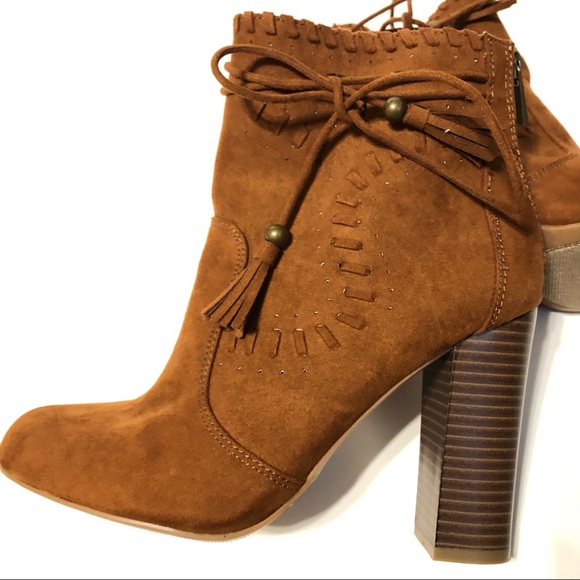 Booties - Picture 4 of 5